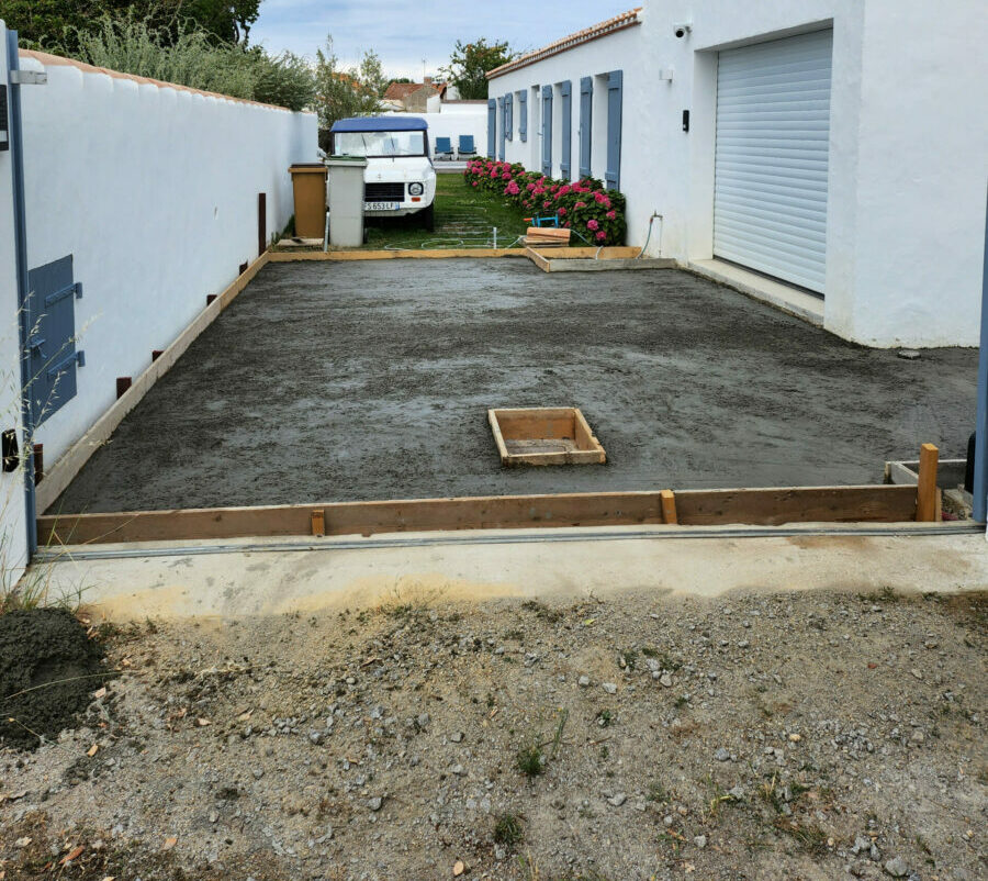 LOREE DU BOIS Creation Jardin Noirmoutier Dalle Beton Avant La Pose 1